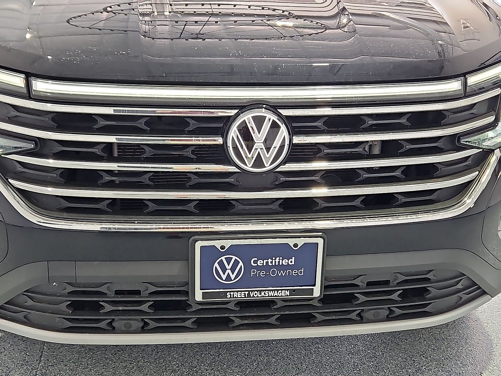 2024 Volkswagen Atlas 2.0T SE w/Technology