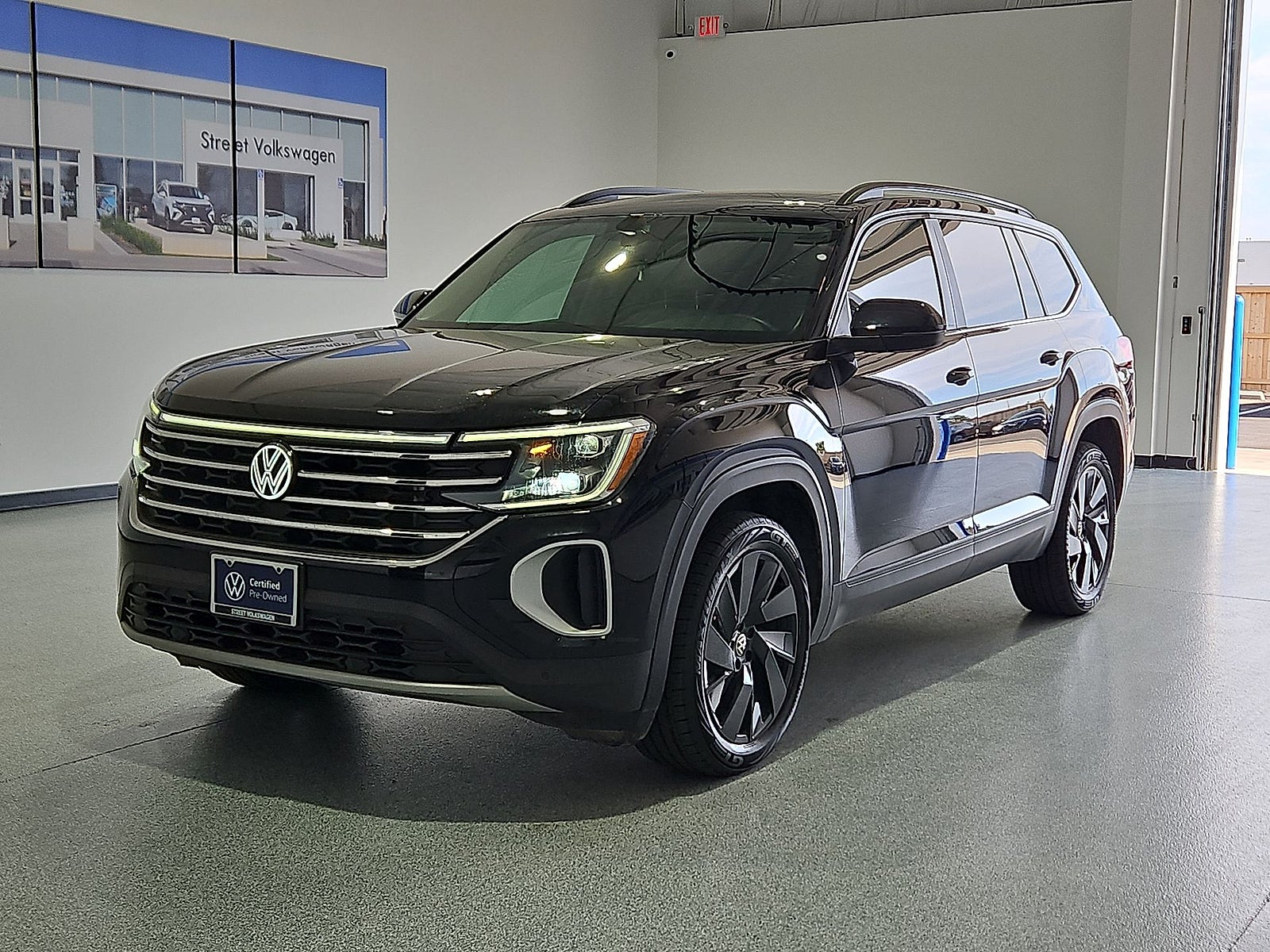 2024 Volkswagen Atlas 2.0T SE w/Technology