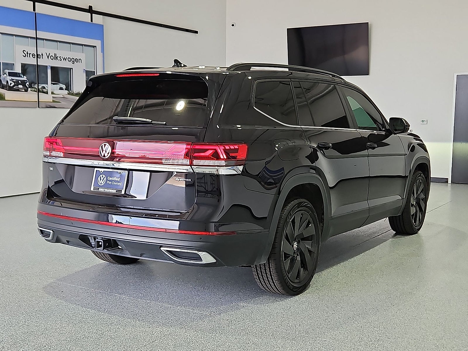 2024 Volkswagen Atlas 2.0T SE w/Technology