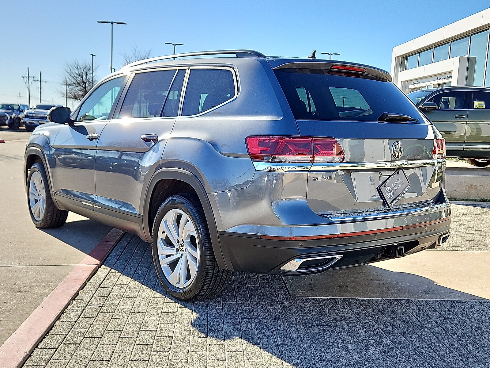 2023 Volkswagen Atlas 3.6L V6 SE w/Technology