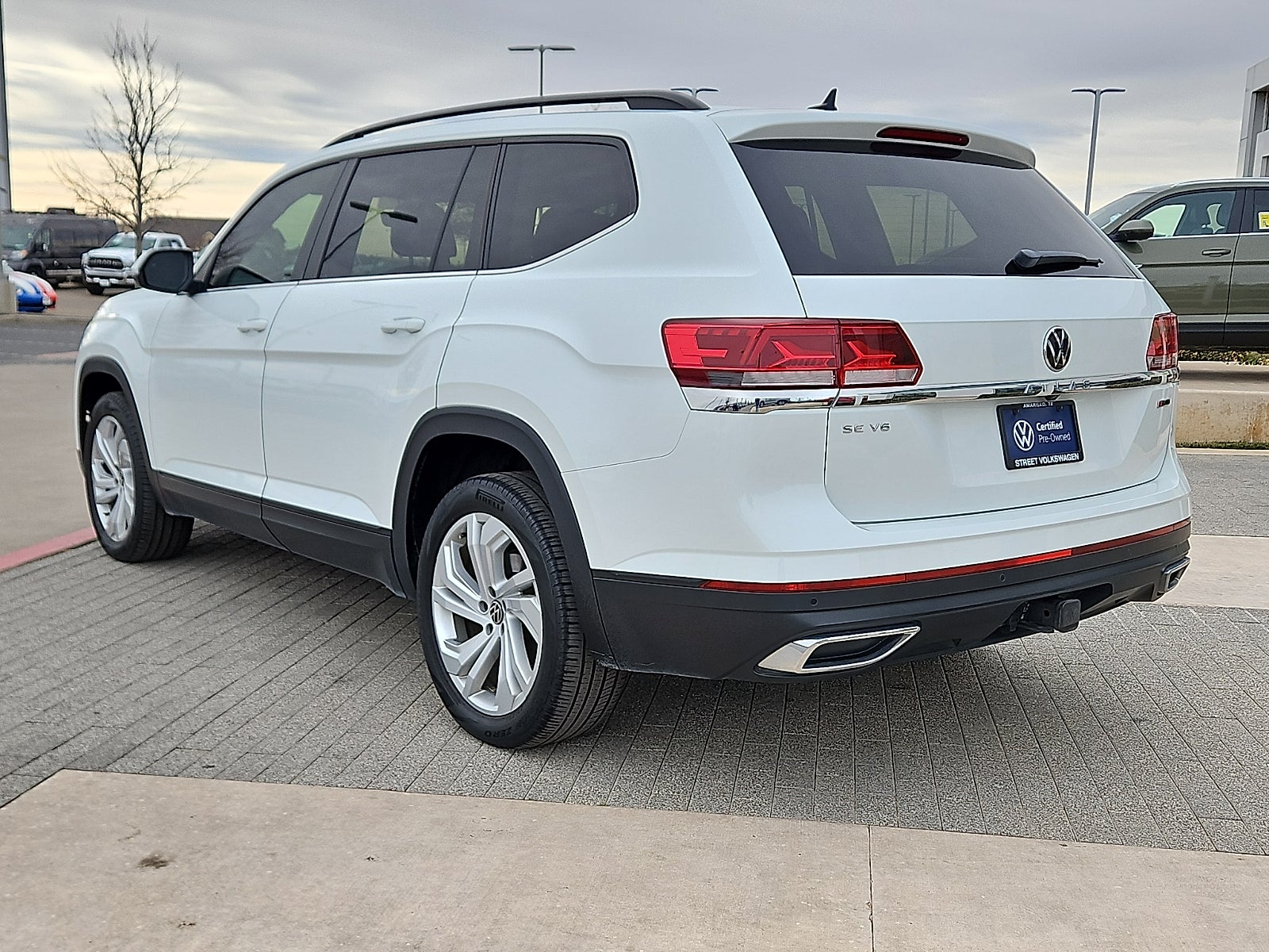 2022 Volkswagen Atlas 3.6L V6 SE w/Technology