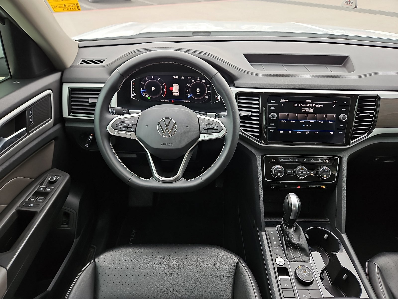 2022 Volkswagen Atlas 3.6L V6 SE w/Technology