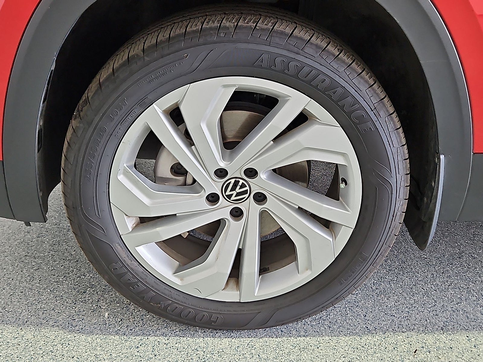 2023 Volkswagen Atlas 3.6L V6 SE w/Technology