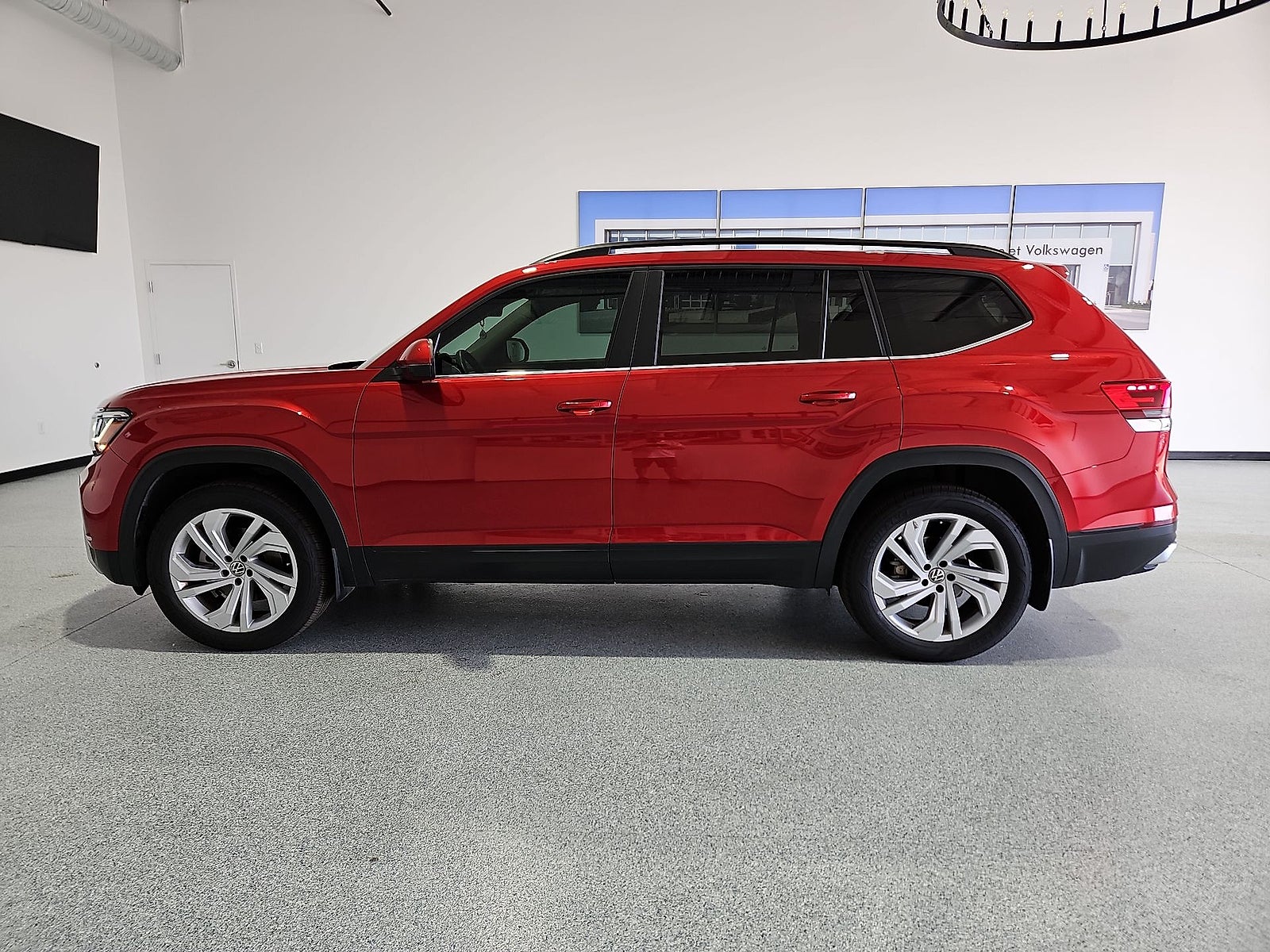 2023 Volkswagen Atlas 3.6L V6 SE w/Technology