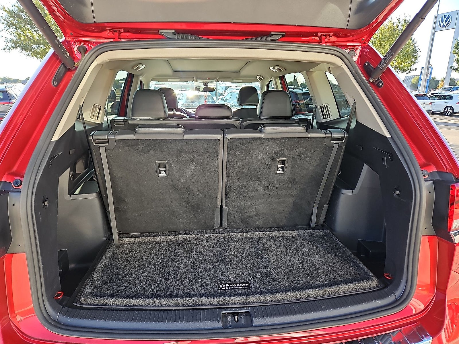 2023 Volkswagen Atlas 3.6L V6 SE w/Technology