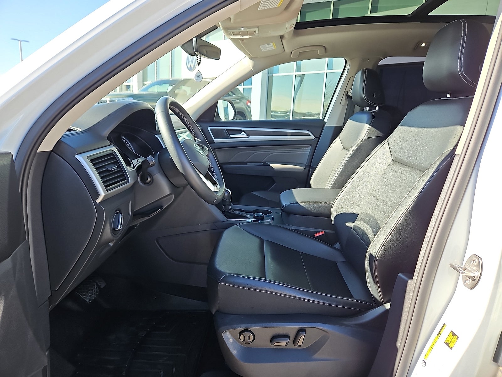 2021 Volkswagen Atlas 3.6L V6 SE w/Technology