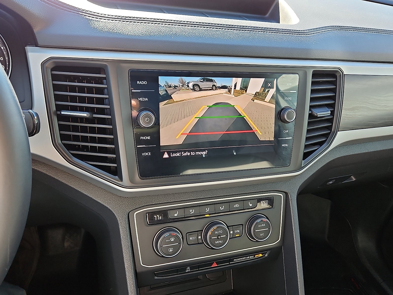 2021 Volkswagen Atlas 3.6L V6 SE w/Technology