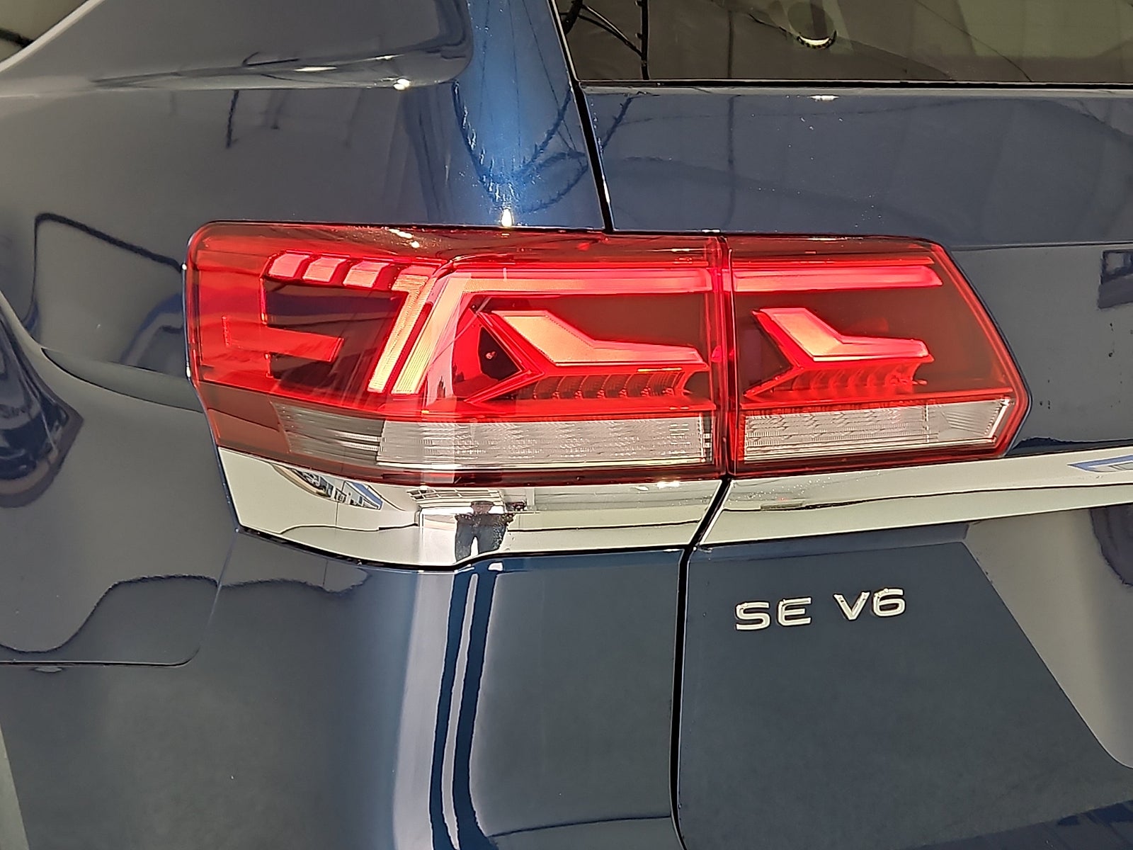 2022 Volkswagen Atlas 3.6L V6 SE w/Technology