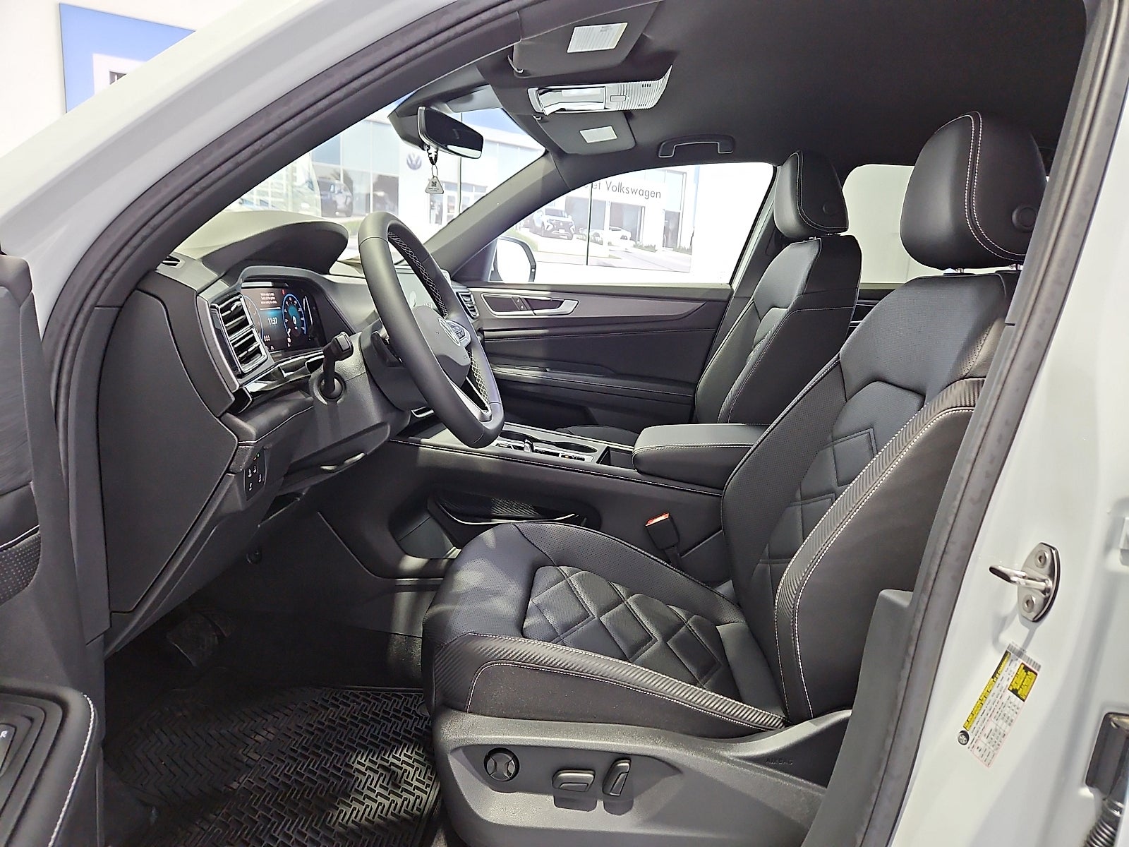 2026 Volkswagen Atlas Cross Sport 2.0T SE