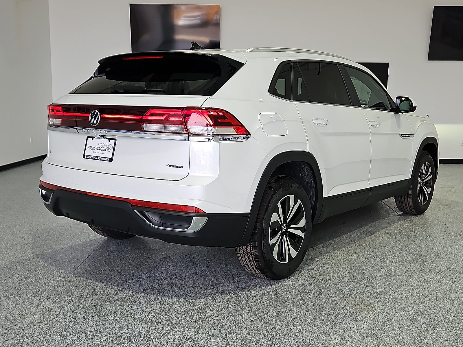 2026 Volkswagen Atlas Cross Sport 2.0T SE