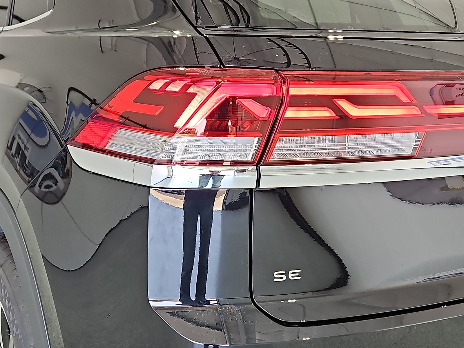 2026 Volkswagen Atlas Cross Sport SE