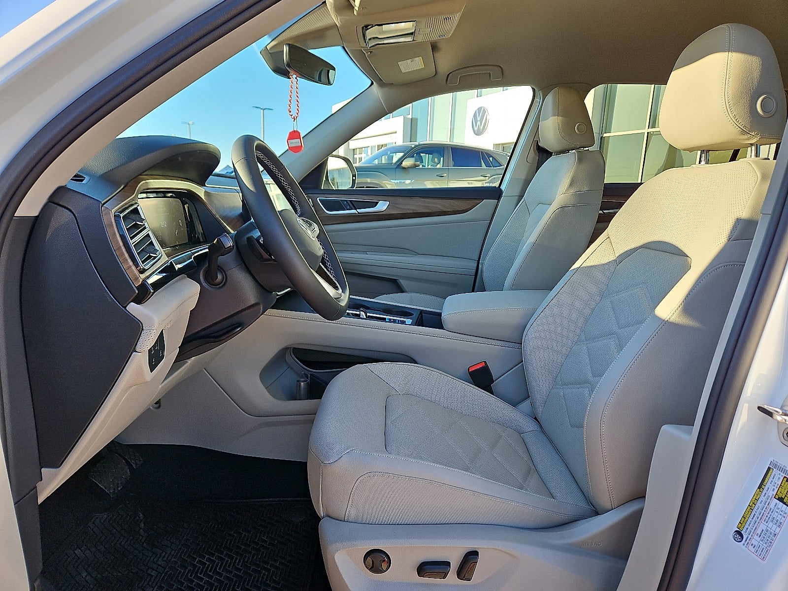 2026 Volkswagen Atlas 2.0T SE