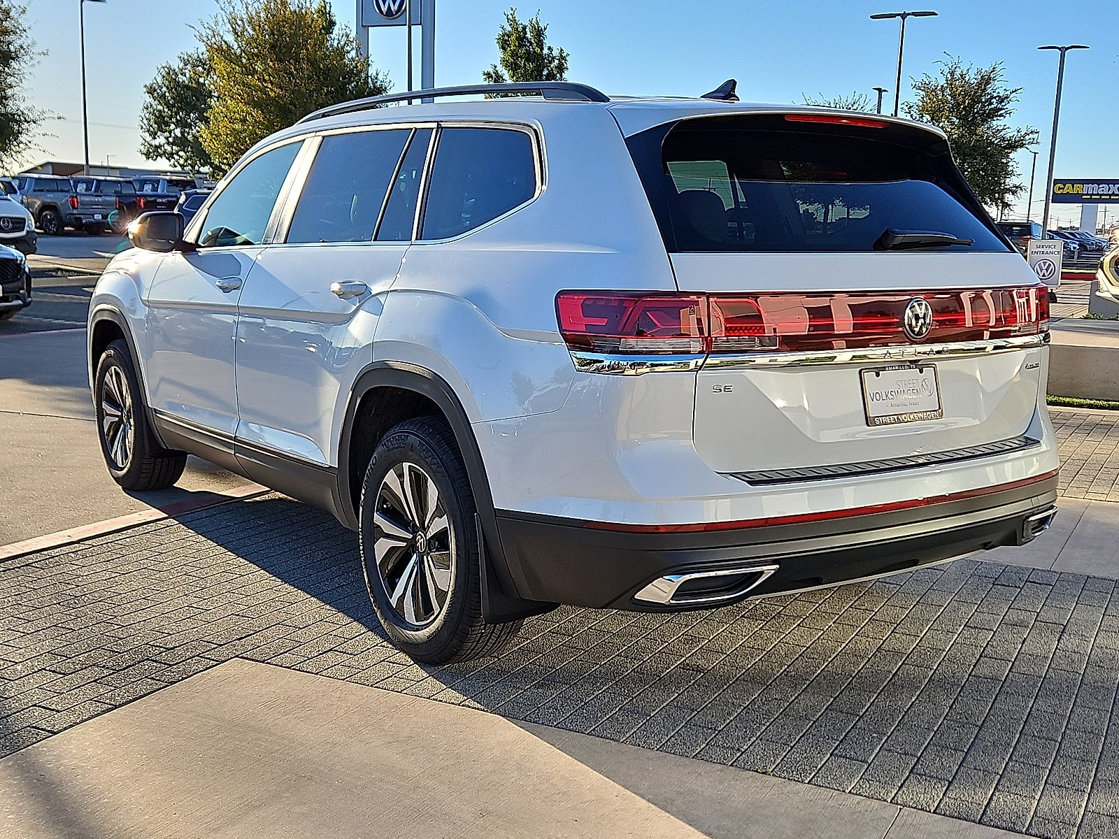 2026 Volkswagen Atlas 2.0T SE