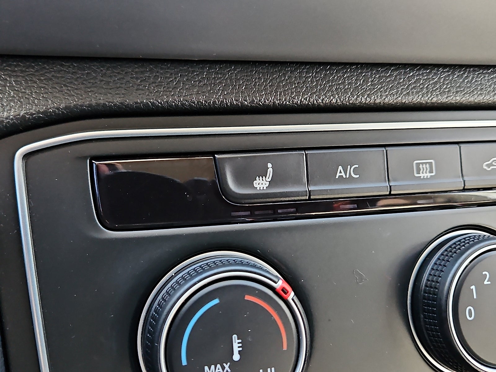 2023 Volkswagen Atlas 2.0T SE