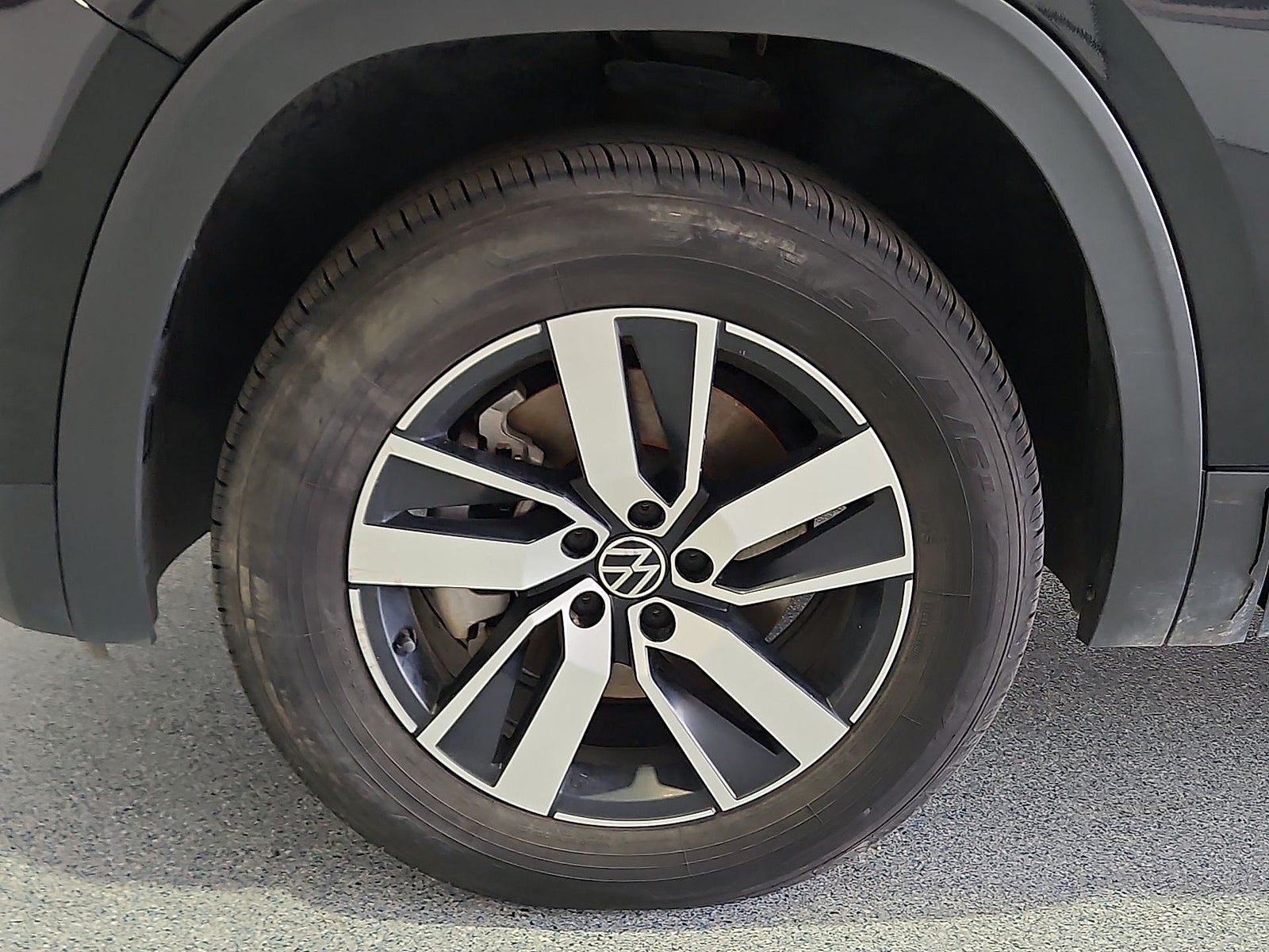 2023 Volkswagen Atlas 2.0T SE