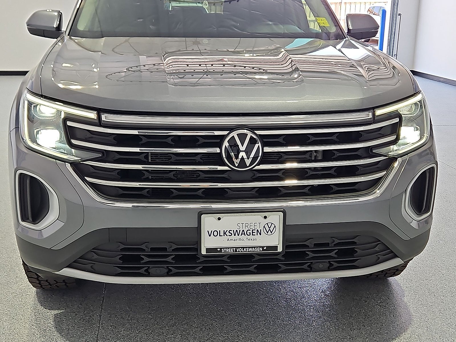 2024 Volkswagen Atlas 2.0T SE