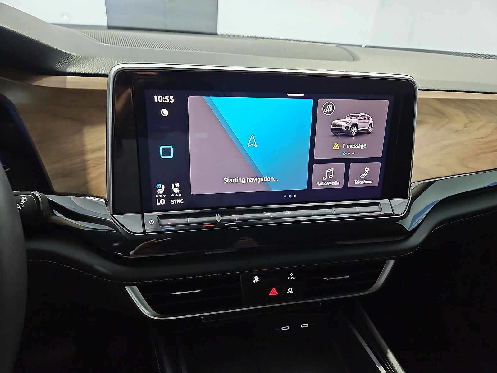 2024 Volkswagen Atlas 2.0T SE