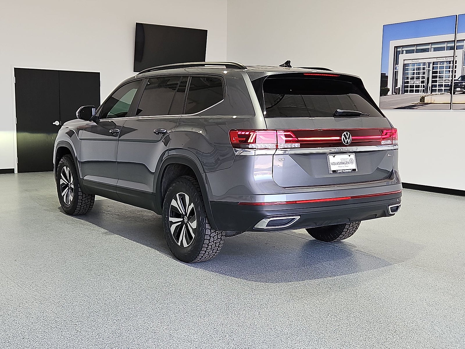 2024 Volkswagen Atlas 2.0T SE