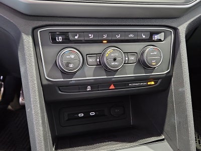 2021 Volkswagen Atlas 3.6L V6 SE w/Technology R-Line