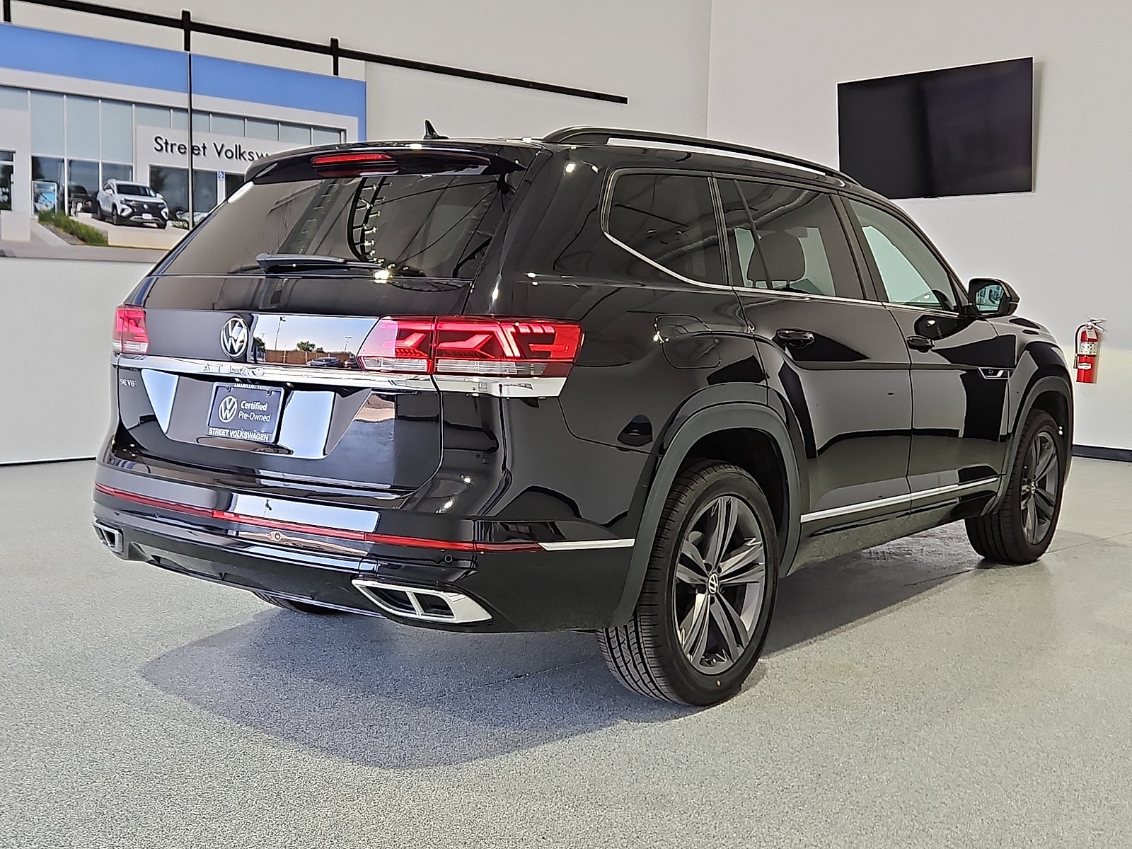 2021 Volkswagen Atlas 3.6L V6 SE w/Technology R-Line