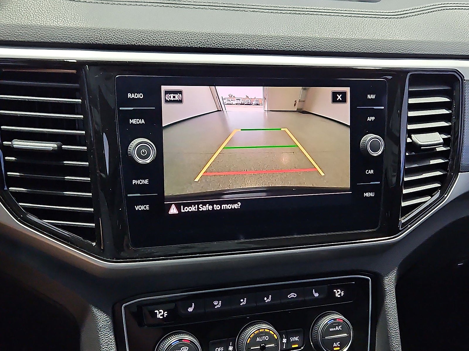 2022 Volkswagen Atlas Cross Sport 3.6L V6 SEL R-Line