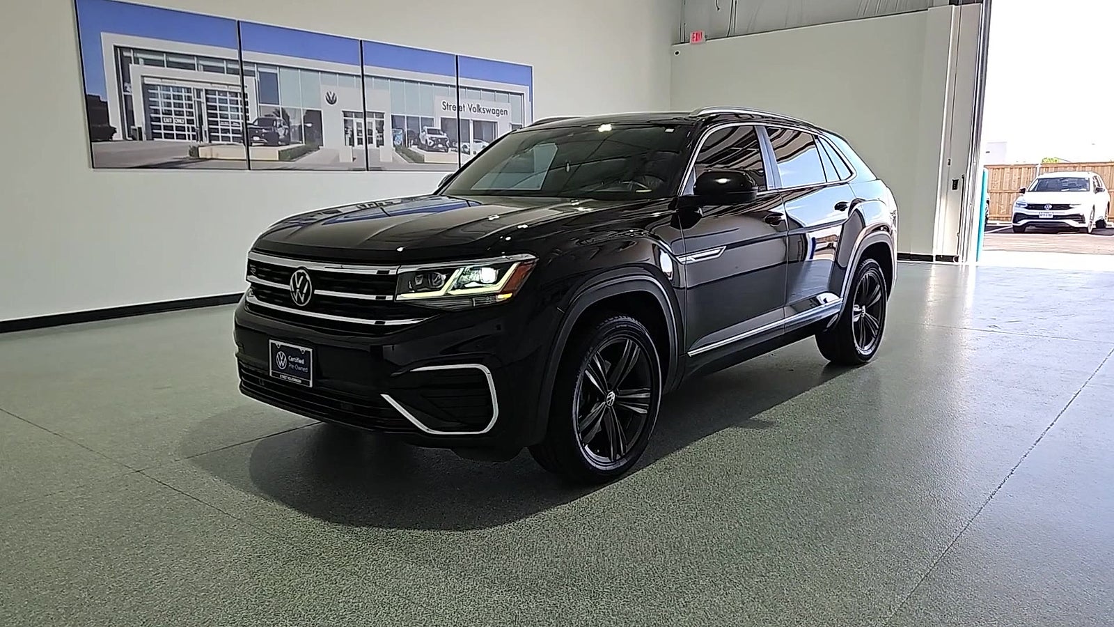 2022 Volkswagen Atlas Cross Sport 3.6L V6 SEL R-Line