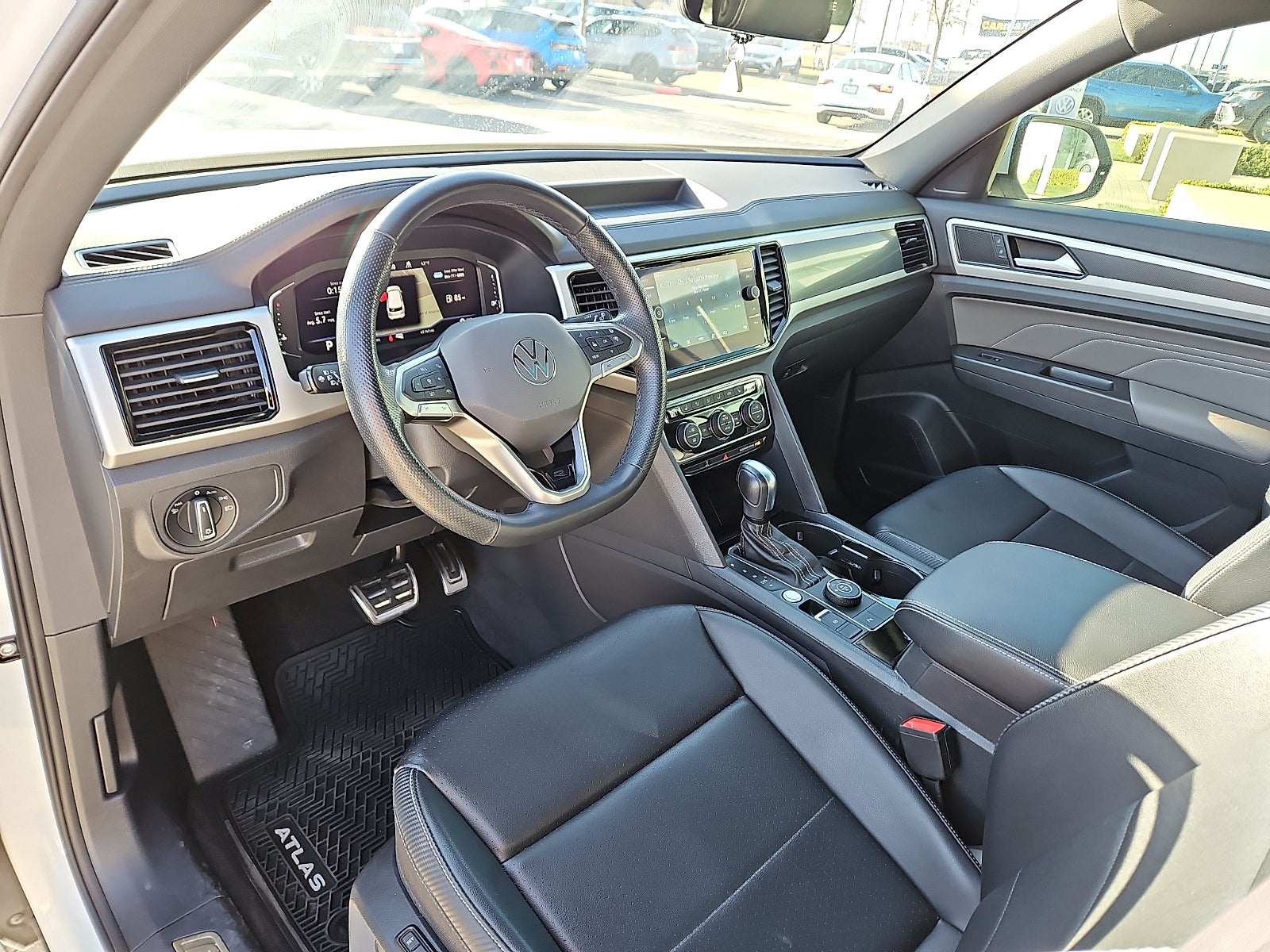 2022 Volkswagen Atlas Cross Sport 3.6L V6 SEL R-Line