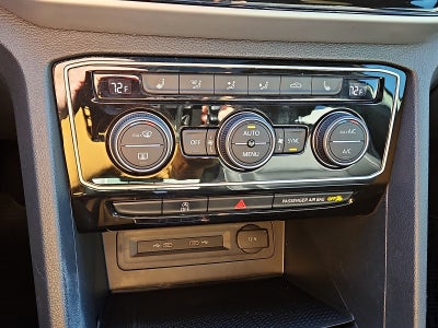 2022 Volkswagen Atlas Cross Sport 3.6L V6 SEL R-Line