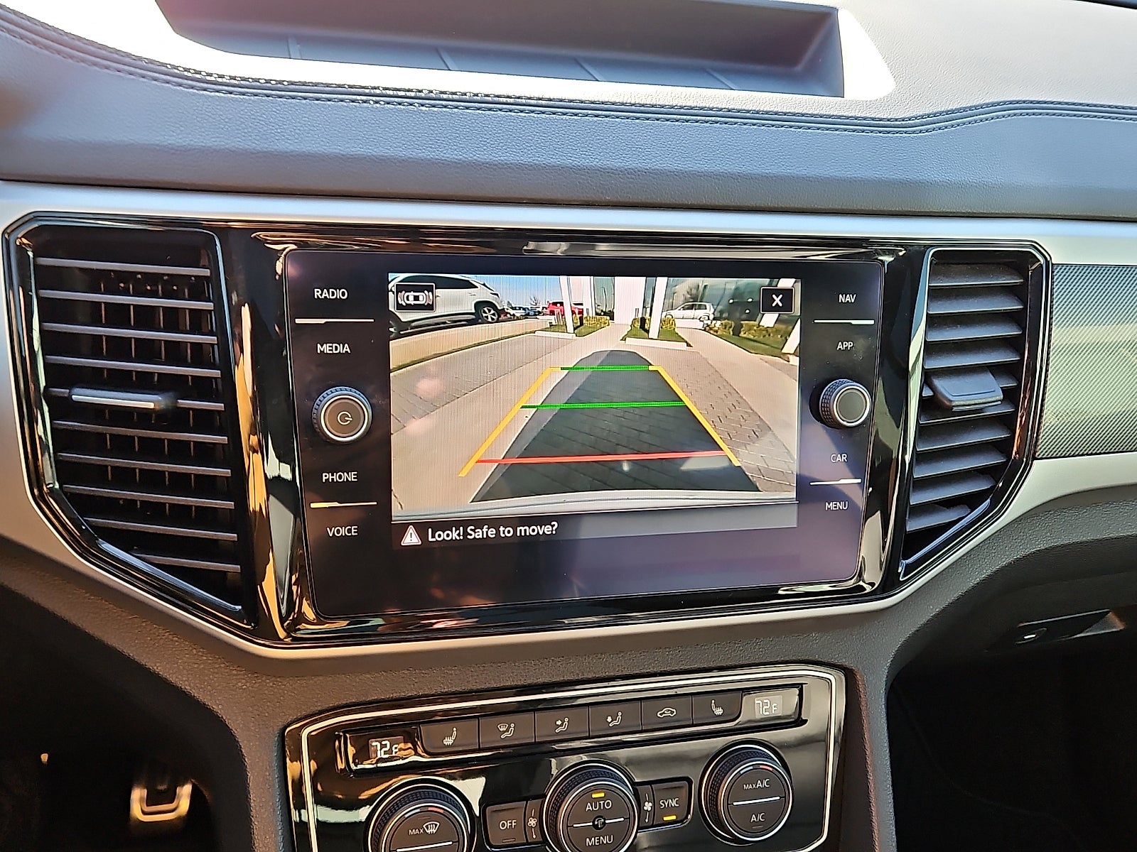 2022 Volkswagen Atlas Cross Sport 3.6L V6 SEL R-Line