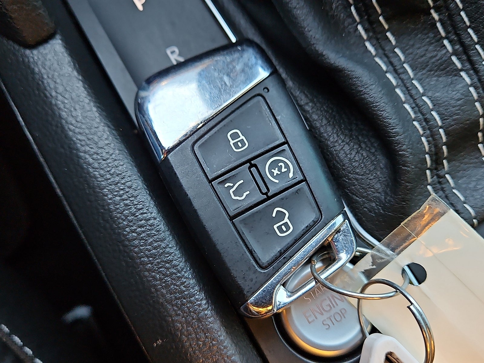 2022 Volkswagen Atlas Cross Sport 3.6L V6 SEL R-Line