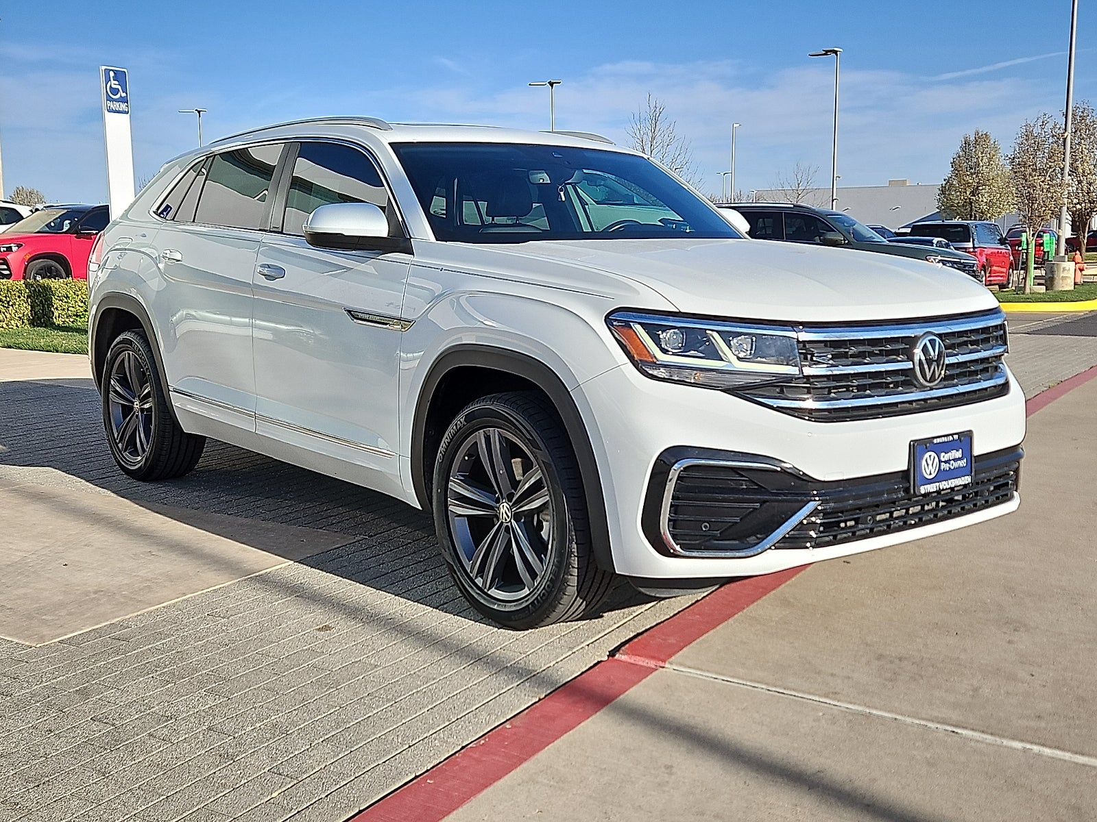2022 Volkswagen Atlas Cross Sport 3.6L V6 SEL R-Line