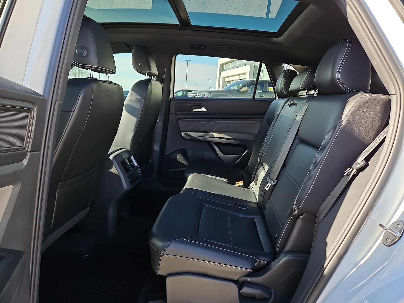 2022 Volkswagen Atlas Cross Sport 3.6L V6 SEL R-Line