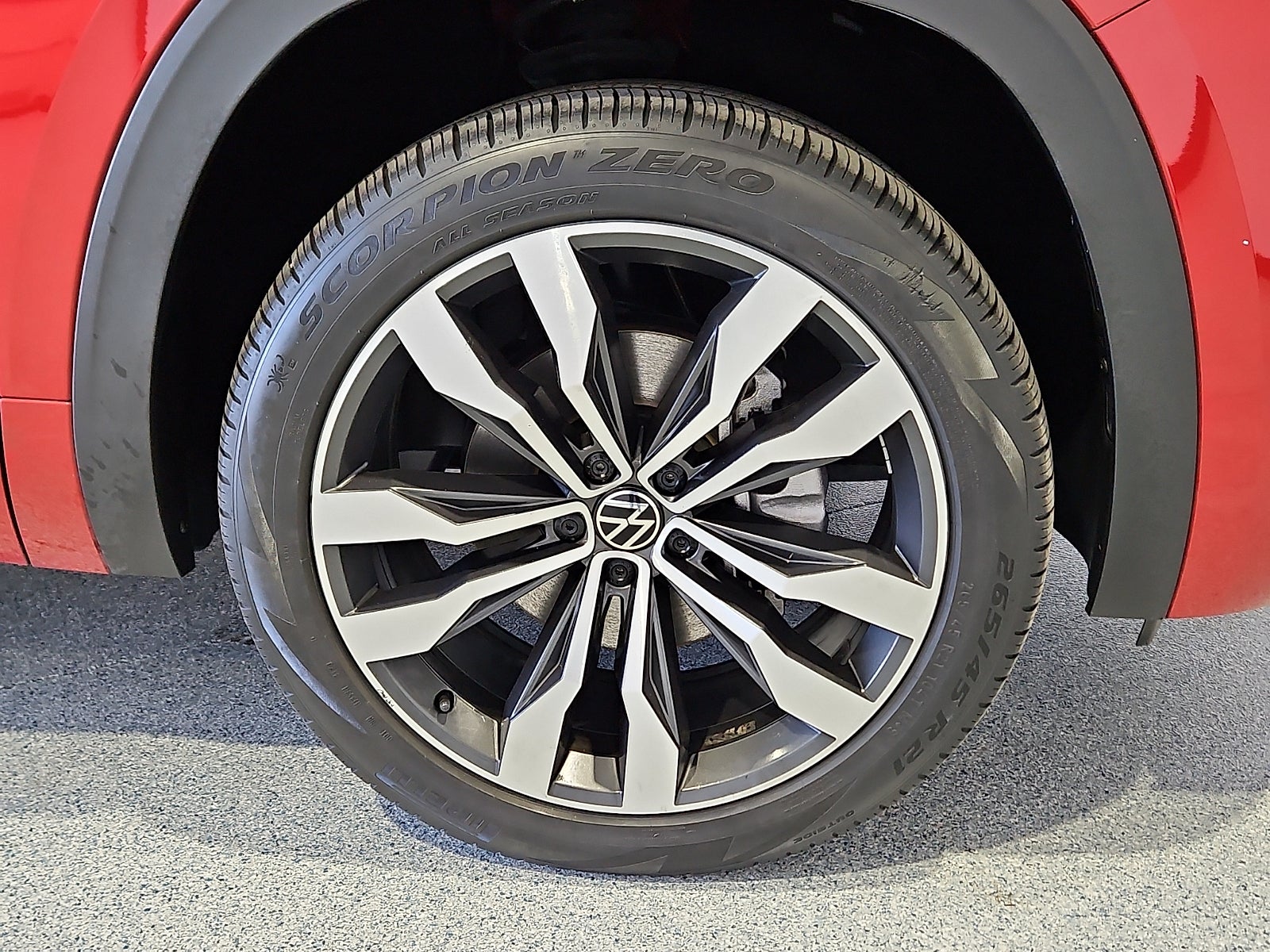 2022 Volkswagen Atlas Cross Sport 3.6L V6 SEL R-Line