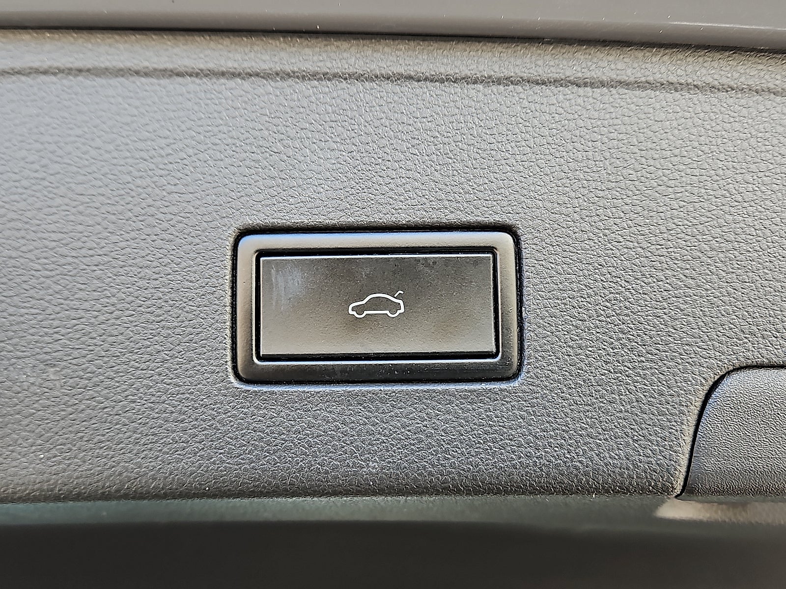 2020 Volkswagen Atlas Cross Sport 3.6L V6 SEL Premium R-Line 4Motion