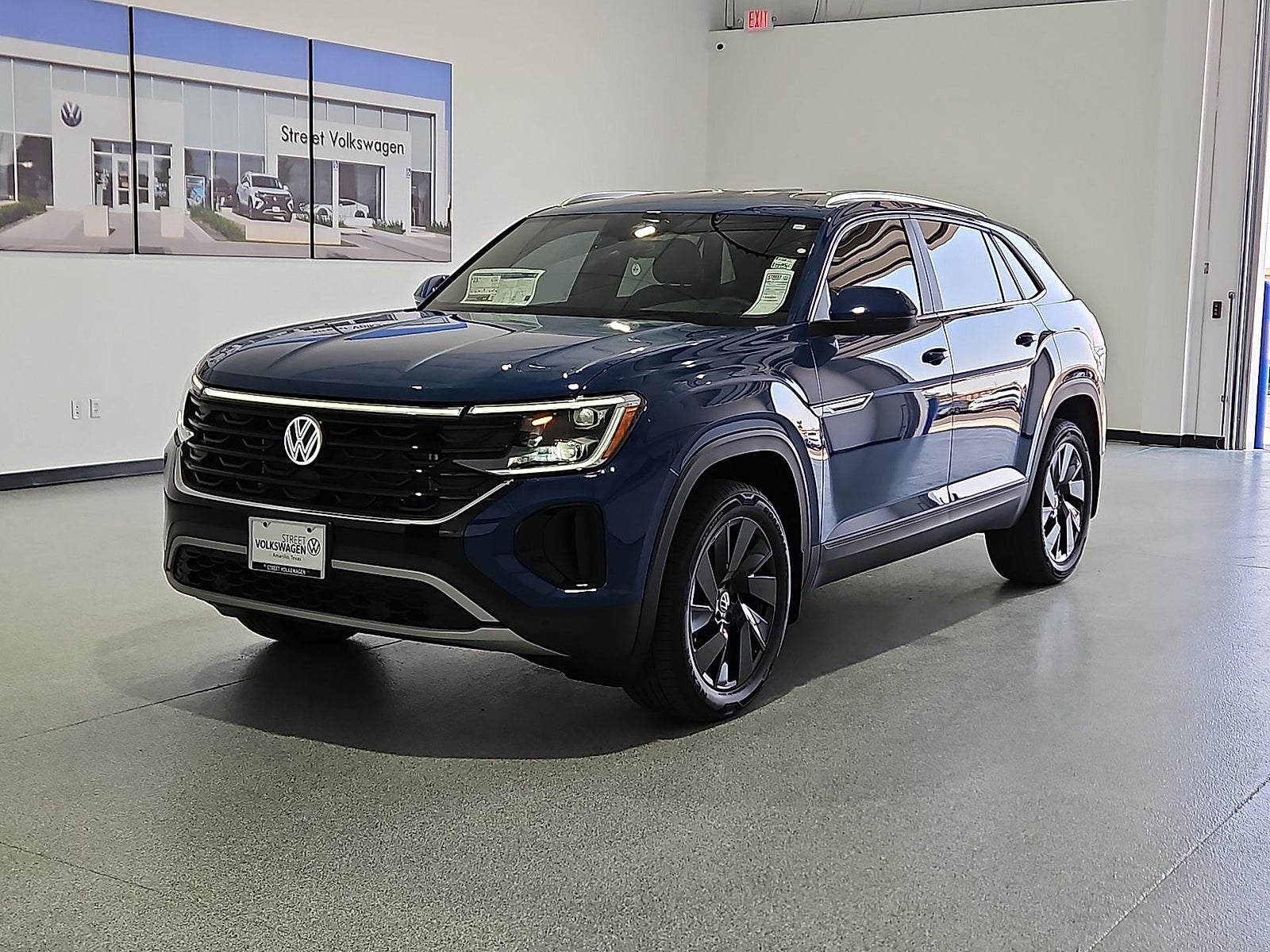 2026 Volkswagen Atlas Cross Sport SE with Technology