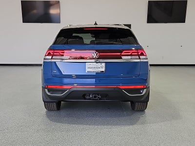 2026 Volkswagen Atlas Cross Sport SE with Technology