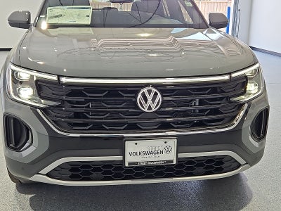2026 Volkswagen Atlas Cross Sport SE with Technology