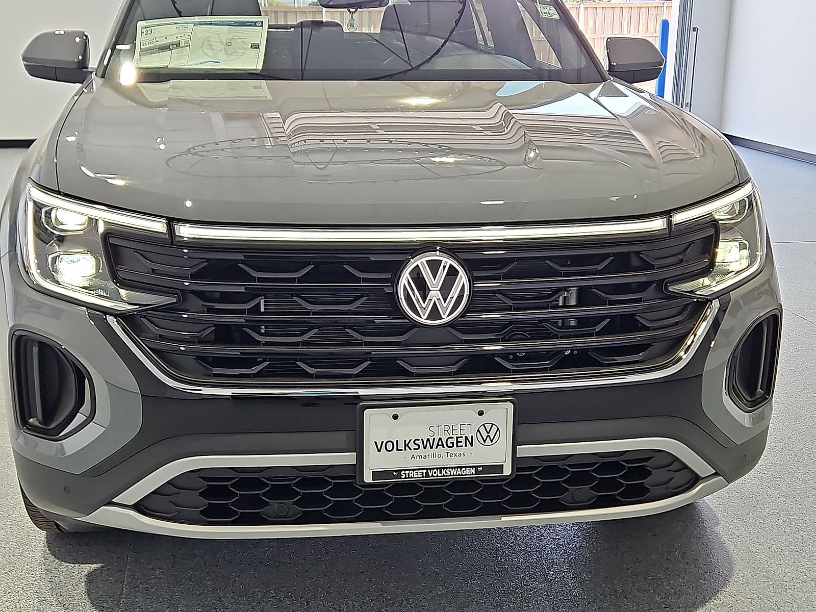 2026 Volkswagen Atlas Cross Sport SE with Technology