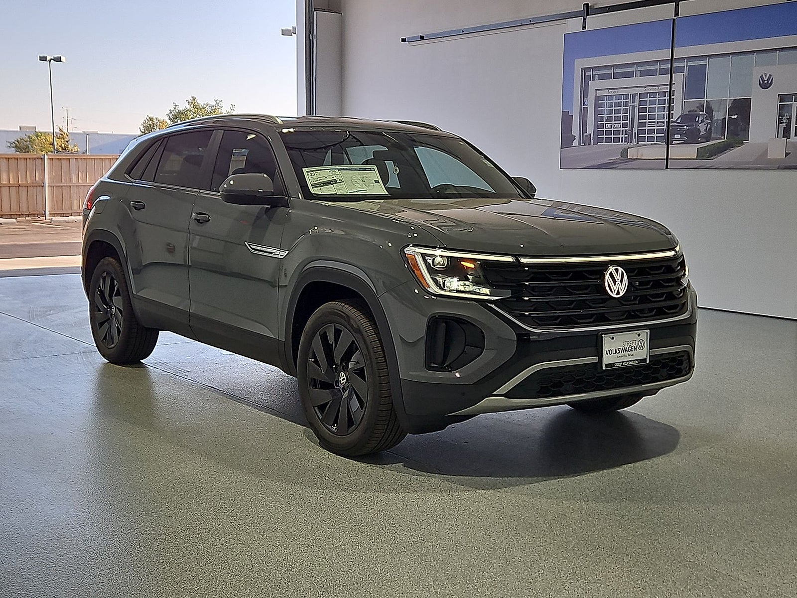 2026 Volkswagen Atlas Cross Sport SE with Technology