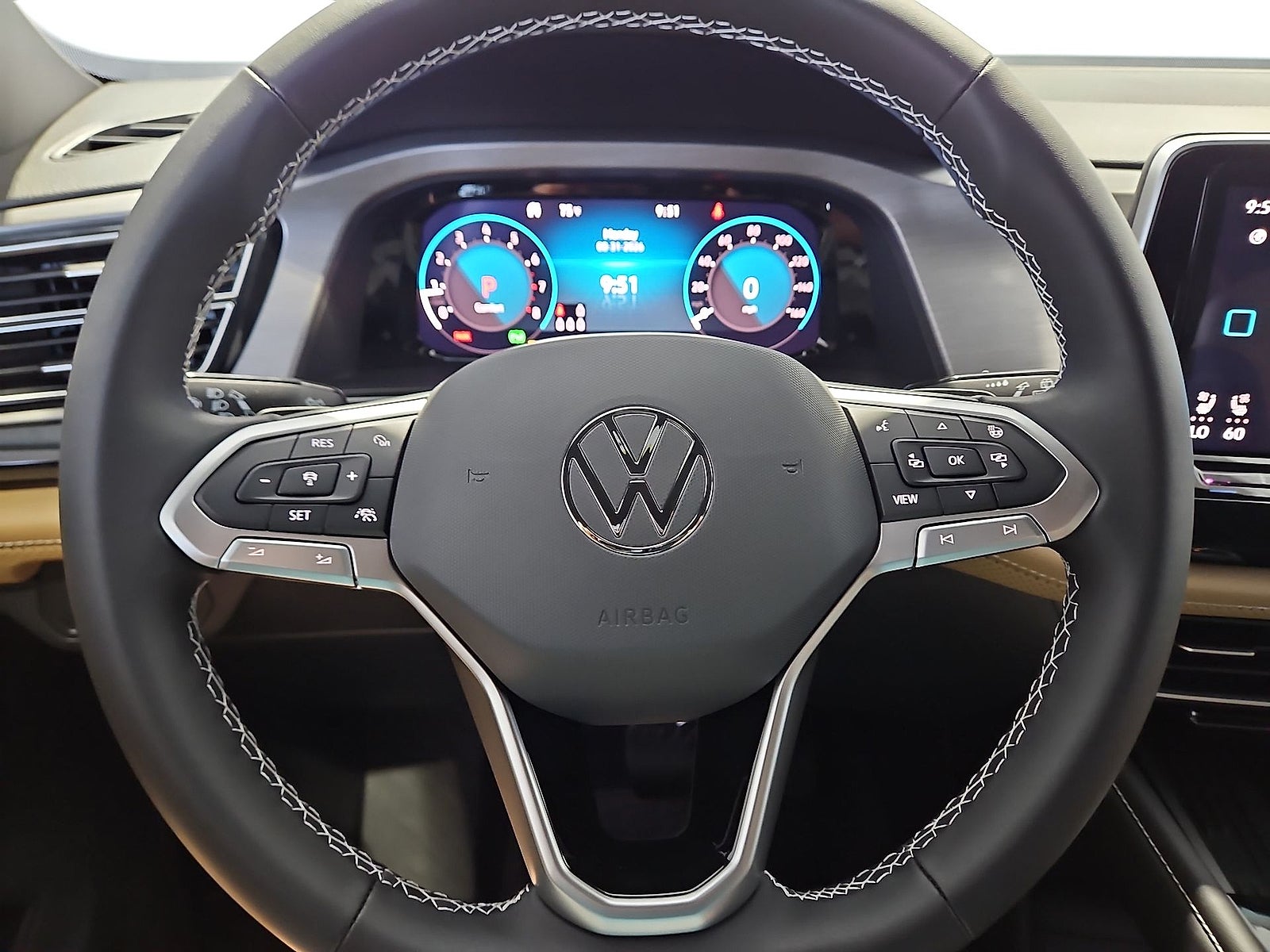 2026 Volkswagen Atlas Cross Sport SE with Technology