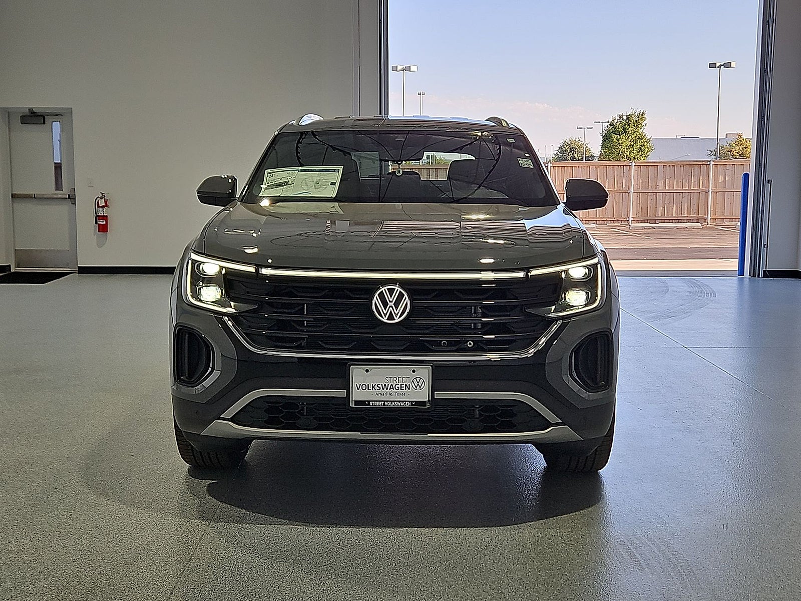 2026 Volkswagen Atlas Cross Sport SE with Technology