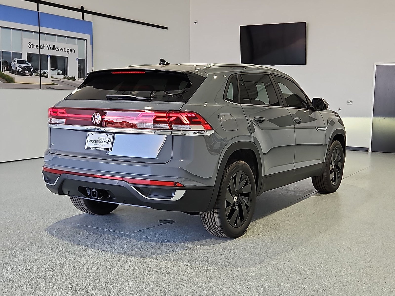 2026 Volkswagen Atlas Cross Sport SE with Technology
