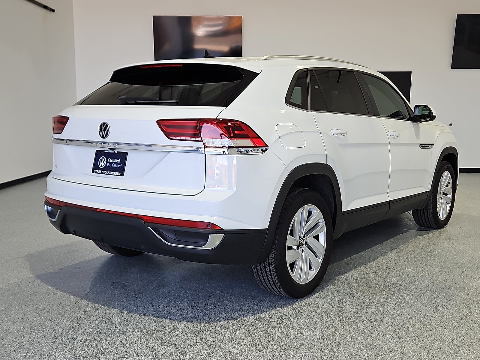 2023 Volkswagen Atlas Cross Sport 2.0T SE w/Technology