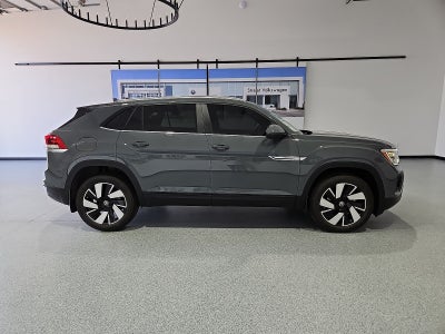 2026 Volkswagen Atlas Cross Sport SE with Technology