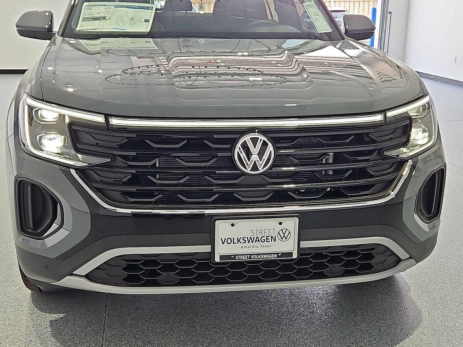 2026 Volkswagen Atlas Cross Sport SE with Technology