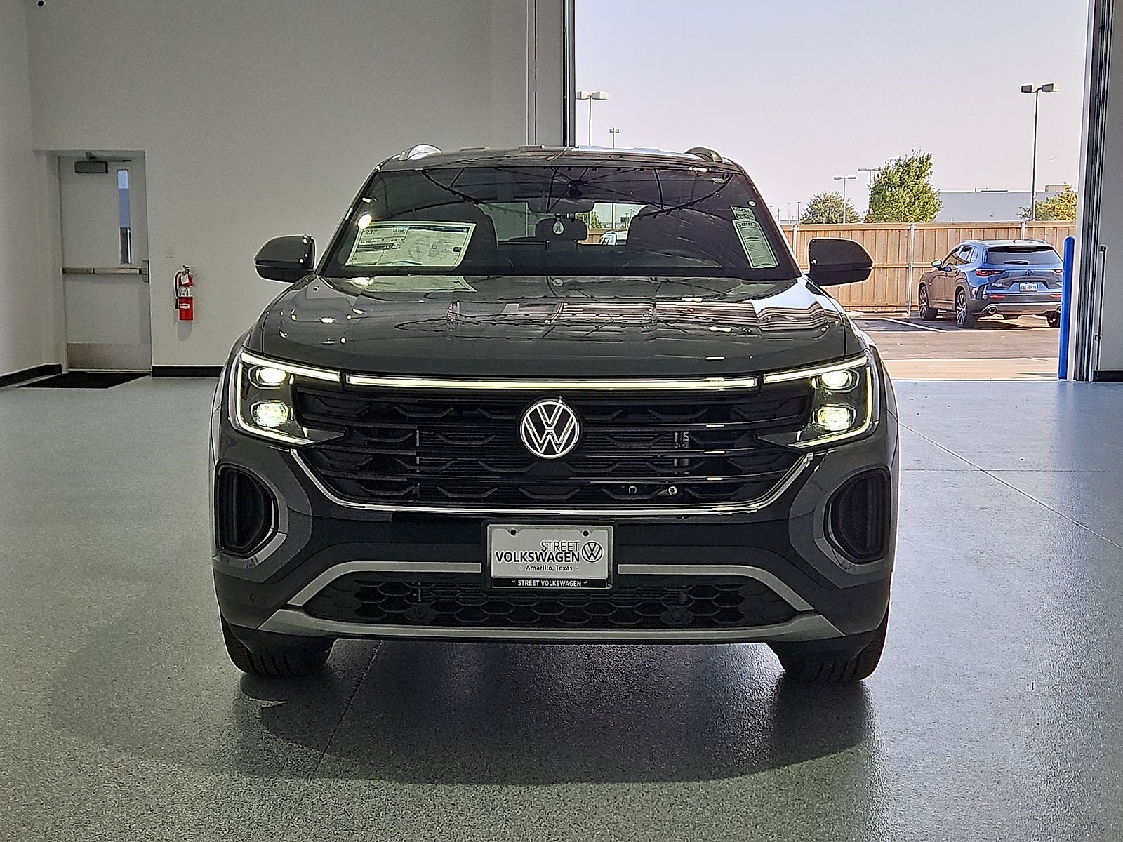 2026 Volkswagen Atlas Cross Sport SE with Technology
