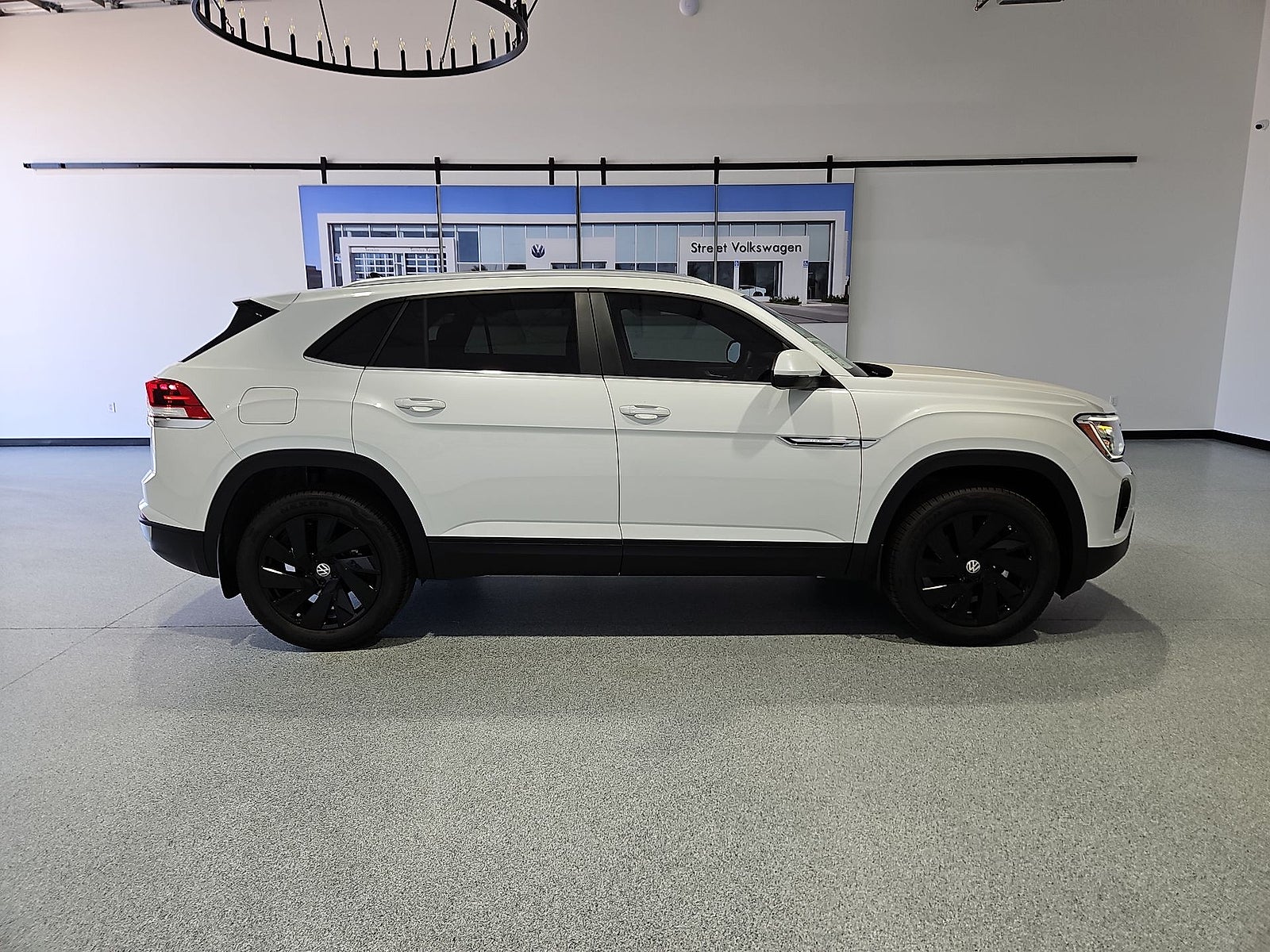 2026 Volkswagen Atlas Cross Sport SE with Technology