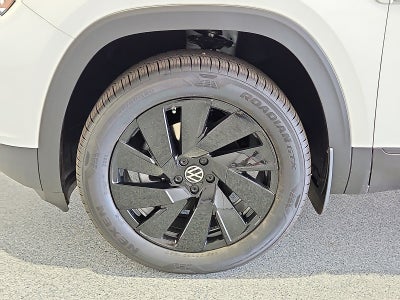 2026 Volkswagen Atlas Cross Sport SE with Technology