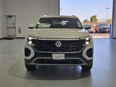 2026 Volkswagen Atlas Cross Sport SE with Technology