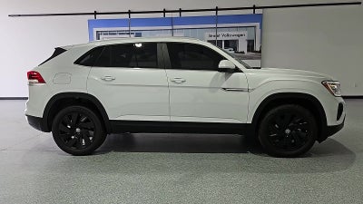 2026 Volkswagen Atlas Cross Sport SE with Technology